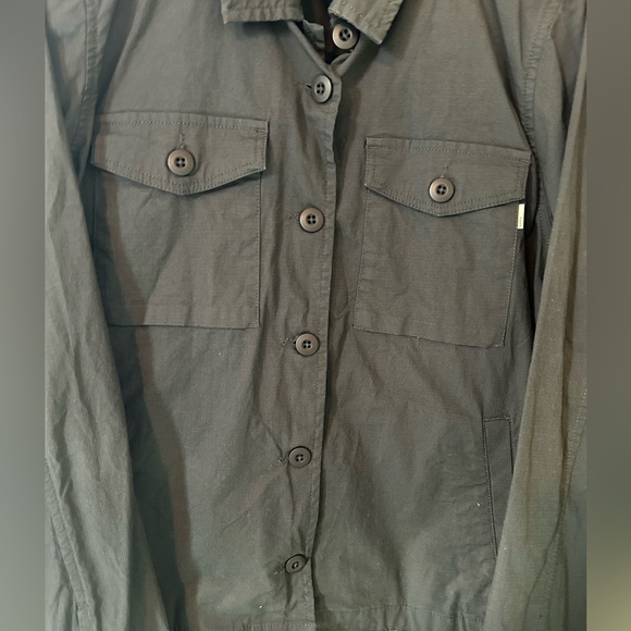 Vuori Ripstop Shacket - Picture 4 of 6